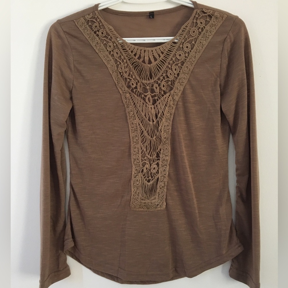 5/$20 2/$15 Soft Mocha Lightweight Top 🫦Last Chance Before Donating